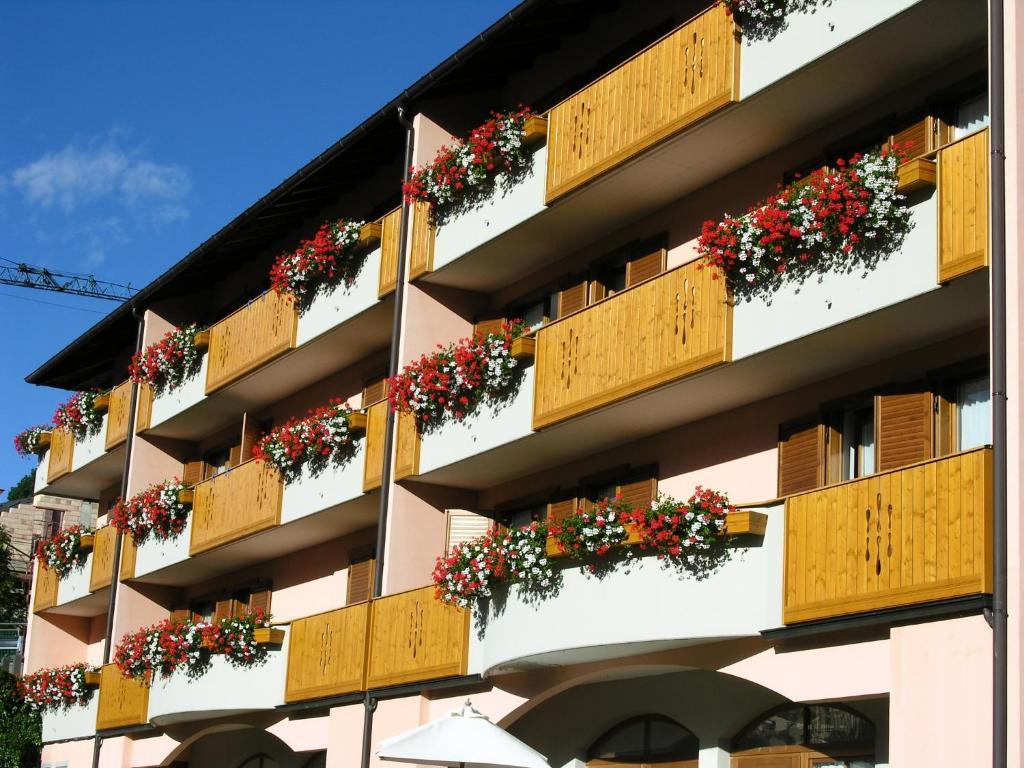 Residence Antares Andalo Exterior photo